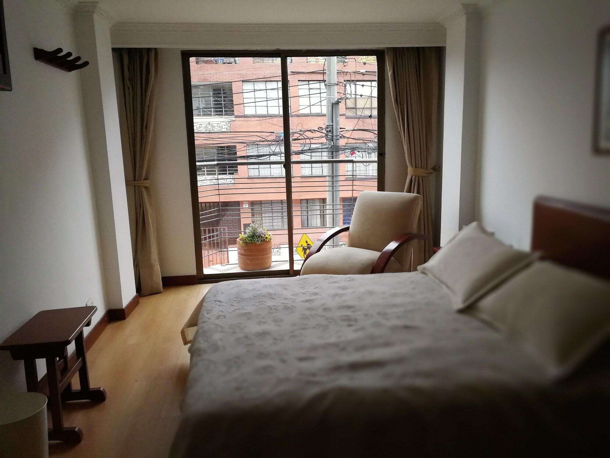 Hotel Alicante Bogota Bagian luar foto