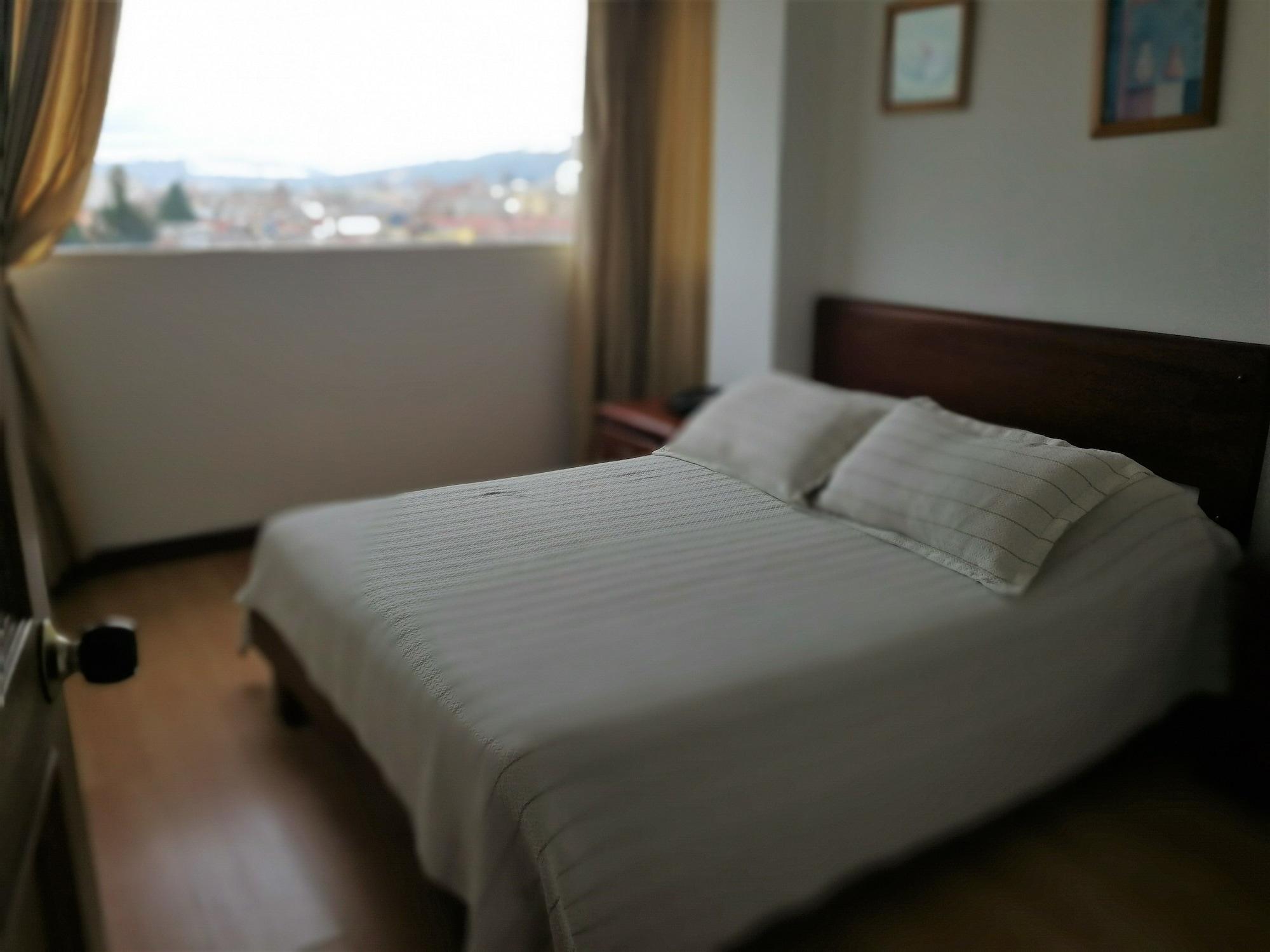 Hotel Alicante Bogota Bagian luar foto