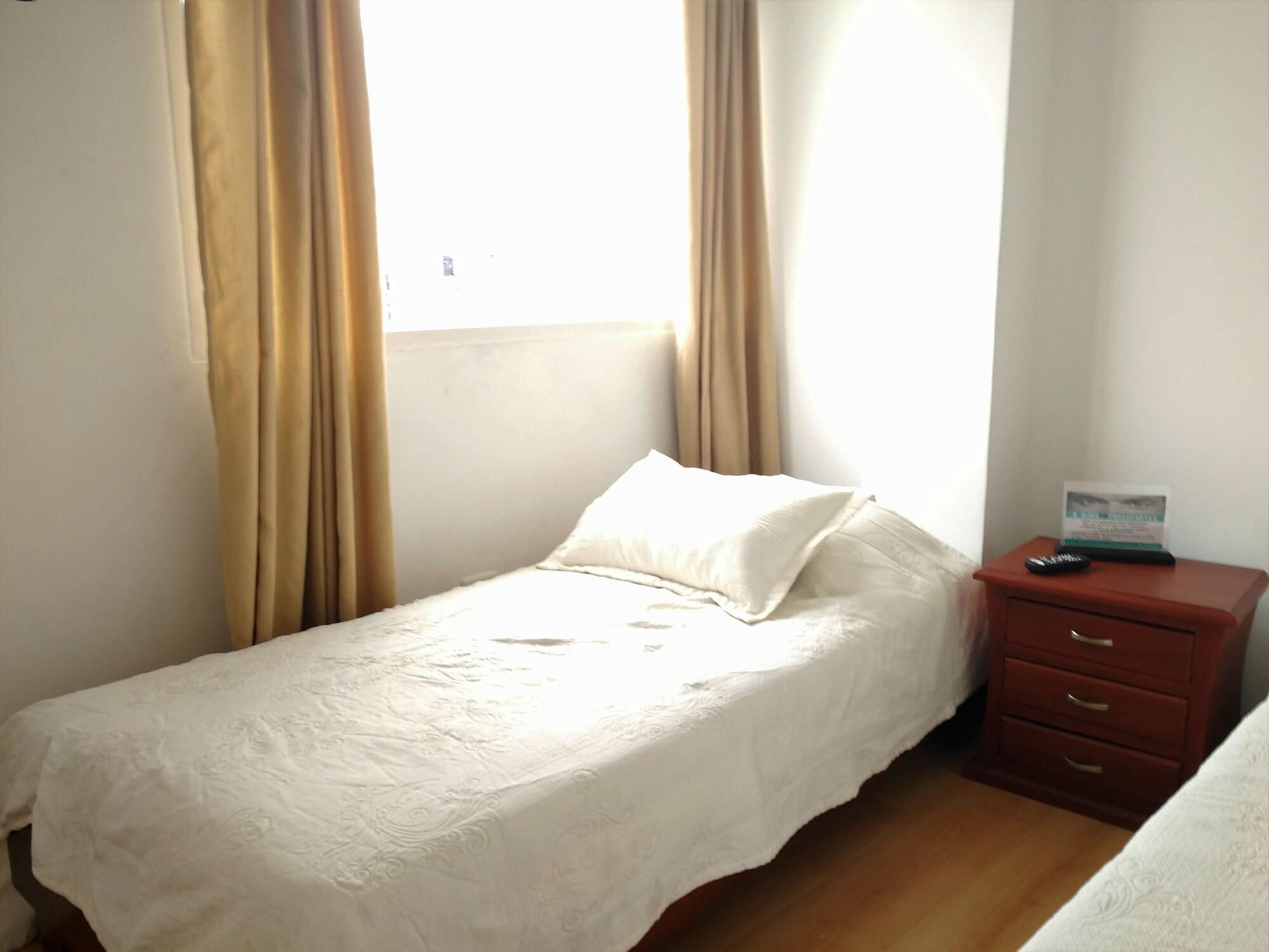 Hotel Alicante Bogota Bagian luar foto