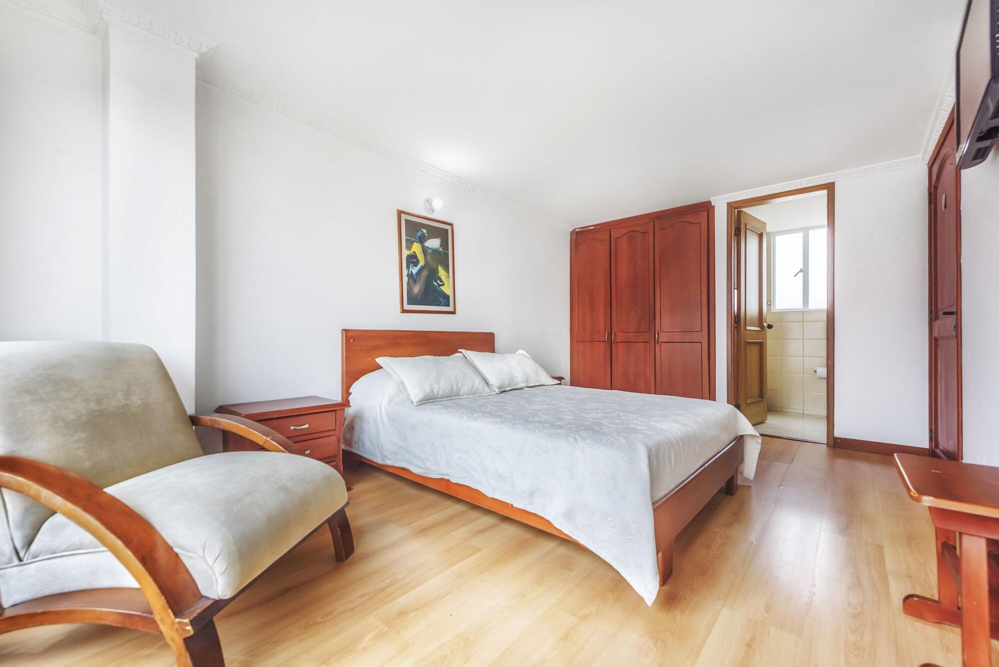 Hotel Alicante Bogota Bagian luar foto