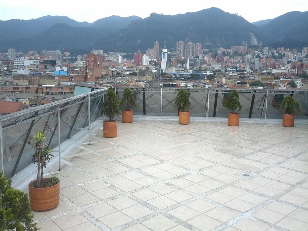 Hotel Alicante Bogota Bagian luar foto