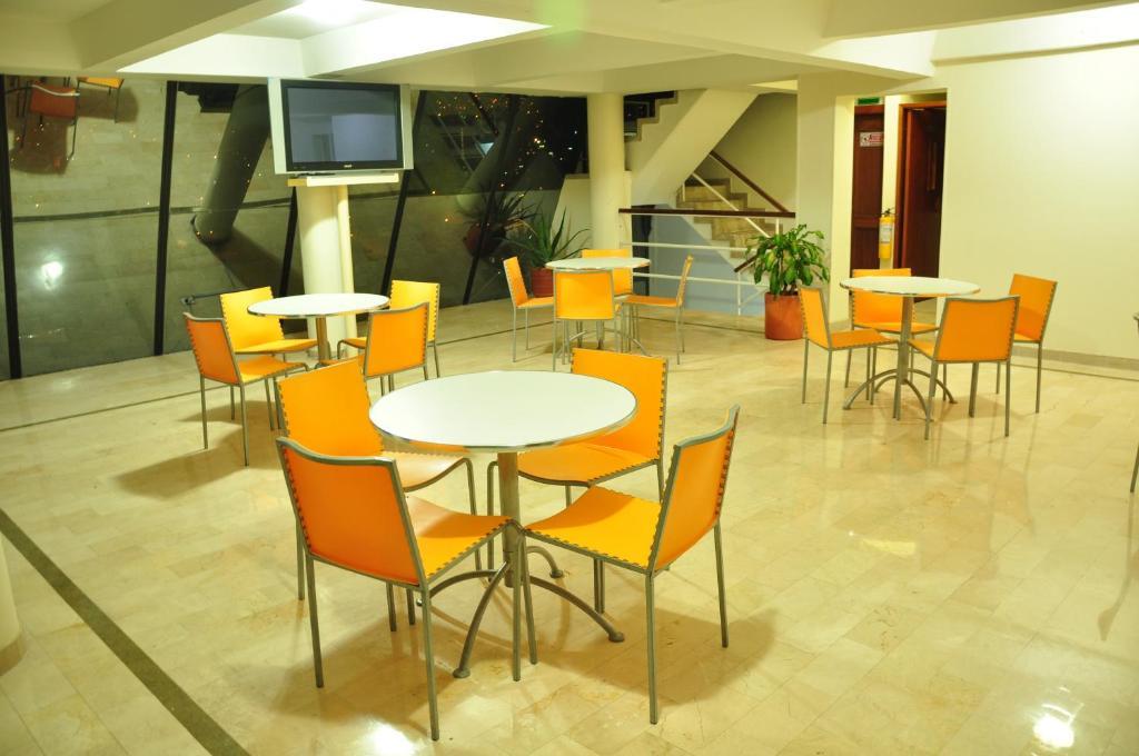 Hotel Alicante Bogota Bagian luar foto