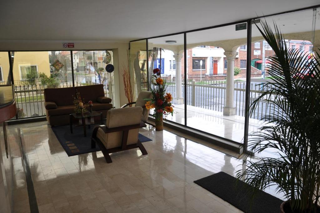 Hotel Alicante Bogota Bagian luar foto