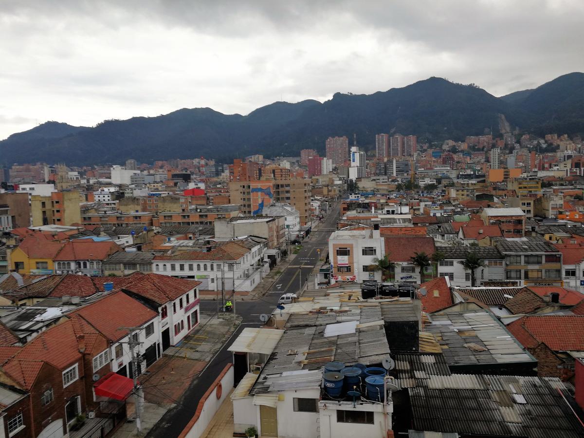 Hotel Alicante Bogota Bagian luar foto