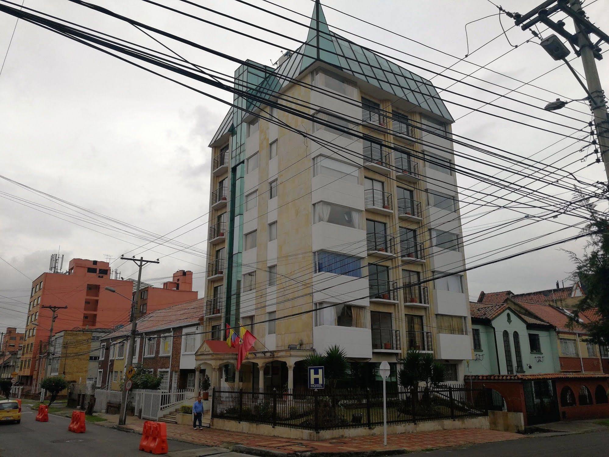 Hotel Alicante Bogota Bagian luar foto