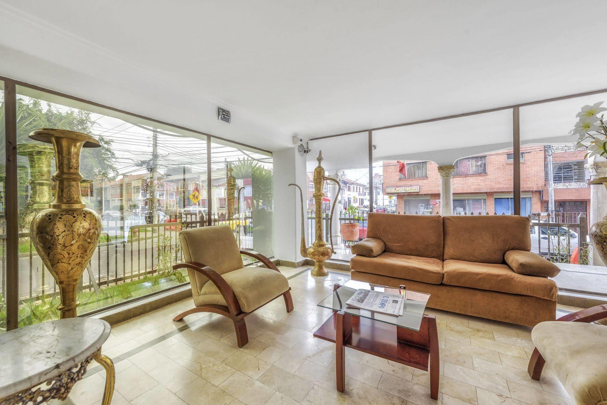 Hotel Alicante Bogota Bagian luar foto