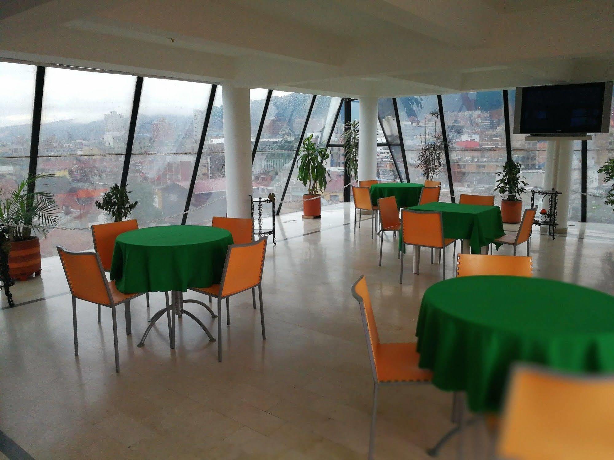 Hotel Alicante Bogota Bagian luar foto